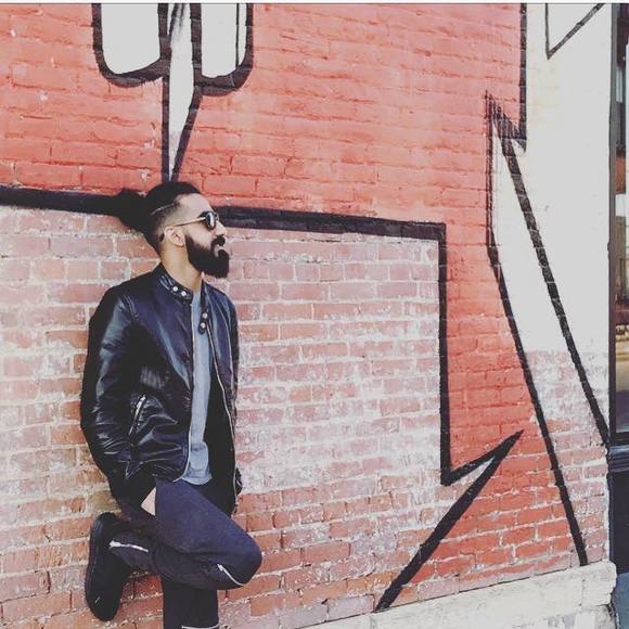 Meet your Posher, Aziz - Picture 1 of 1